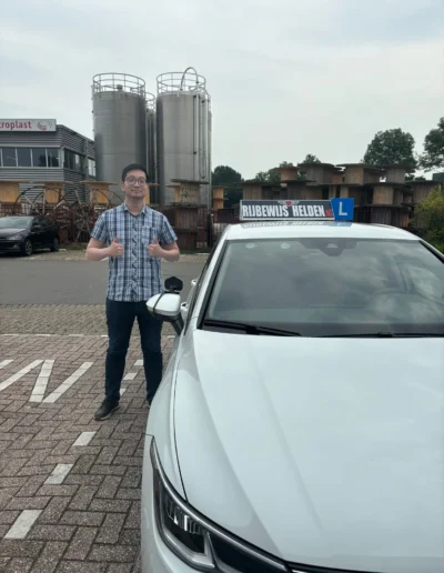 Geslaagd voor auto rijbewijs bij beste rijschool specialist Dordrecht Rijbewijs Helden