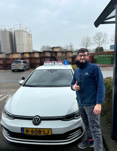Geslaagd voor auto rijbewijs bij beste rijschool specialist Dordrecht Rijbewijs Helden