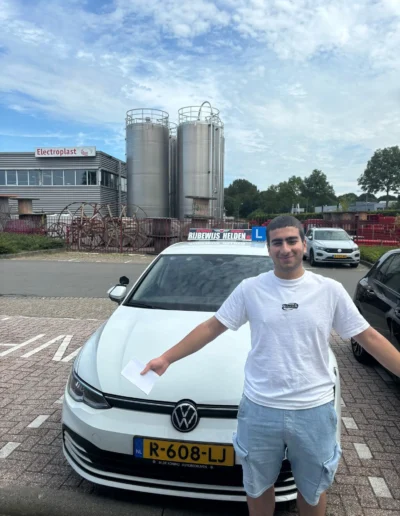 Geslaagd voor auto rijbewijs bij beste rijschool specialist Dordrecht Rijbewijs Helden